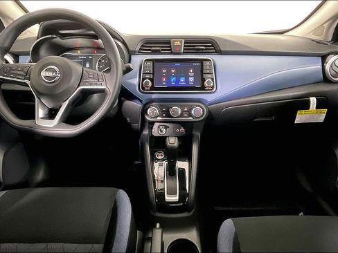Used 2025 Nissan Versa SV w/ Trunk Package FWD image 21