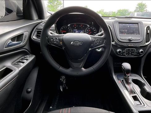 Used 2024 Chevrolet Equinox RS FWD image 10
