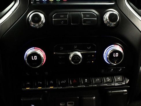 Used 2021 GMC Sierra 1500 Denali w/ Denali Ultimate Package AWD/4WD image 29