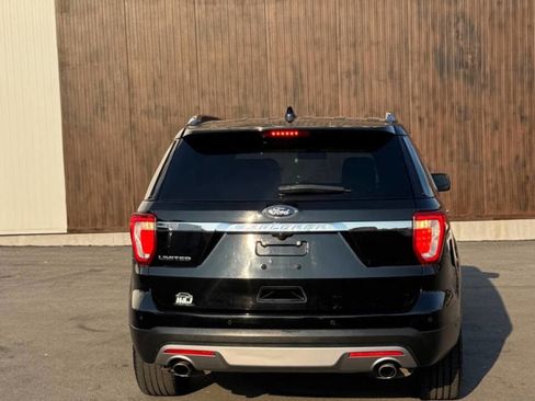 Used 2017 Ford Explorer Limited w/ Equipment Group 301A image 6