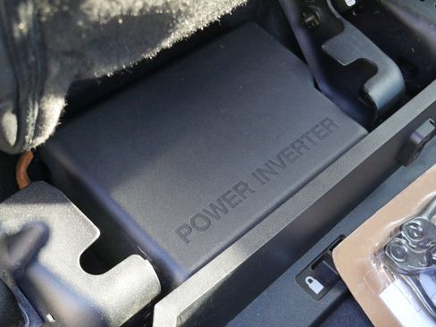 Used 2022 Ford F250 Lariat w/ Tremor Off-Road Package image 32