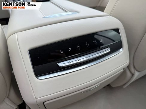 Used 2024 Cadillac Escalade Sport Platinum w/ LPO, ONYX Package image 41