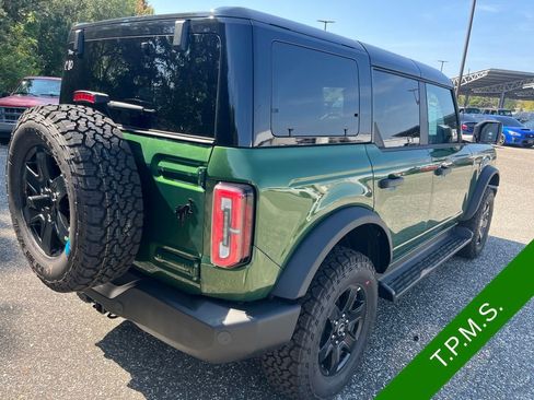 New 2025 Ford Bronco Outer Banks w/ Black Appearance Package image 21