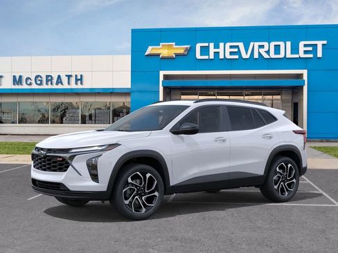 New 2026 Chevrolet Trax RS image 2