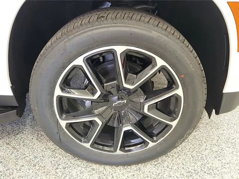 New 2026 Chevrolet Suburban RST w/ Comfort Package image 13