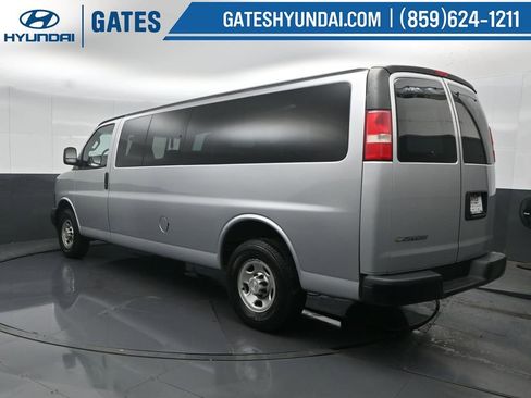 Used 2019 Chevrolet Express 3500 LS image 8