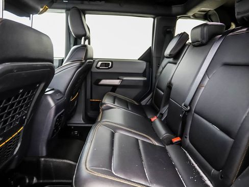 Used 2021 Ford Bronco Badlands image 19