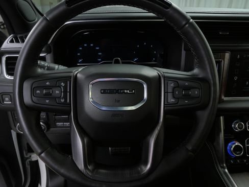 Used 2024 GMC Yukon Denali Ultimate AWD/4WD image 23