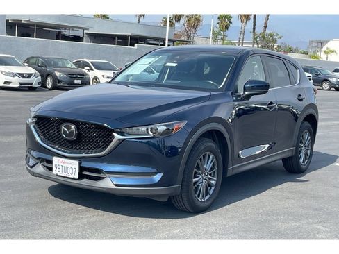 Used 2019 MAZDA CX-5 Touring FWD image 2