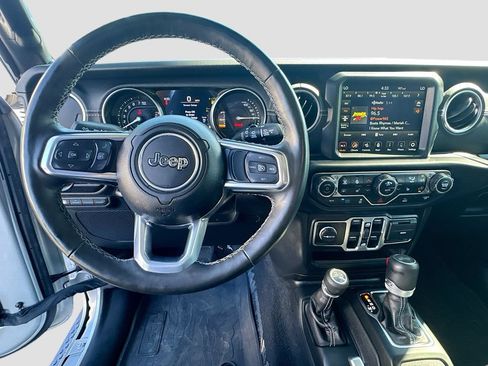 Used 2023 Jeep Wrangler Unlimited Sahara w/ Cold Weather Group AWD/4WD image 12