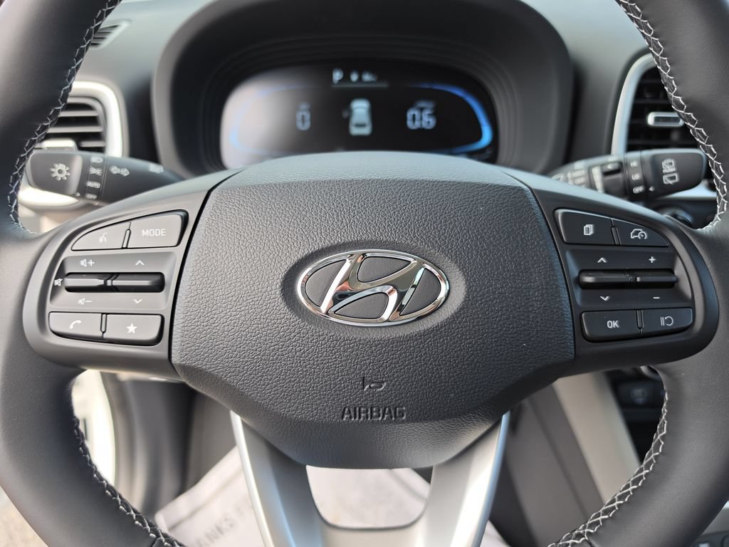 New 2026 Hyundai Venue SEL FWD image 32