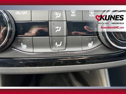 New 2026 Buick Envista Sport Touring w/ Convenience I Package FWD image 32