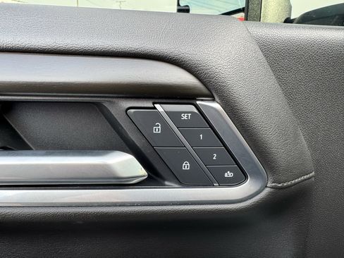 Used 2025 GMC Sierra 2500 Denali w/ Denali Reserve Package image 15