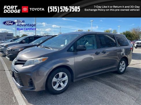 Used 2018 Toyota Sienna L w/ Protection Package image 1