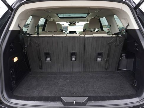 Used 2019 Subaru Ascent Premium w/ Popular Package #3 image 28