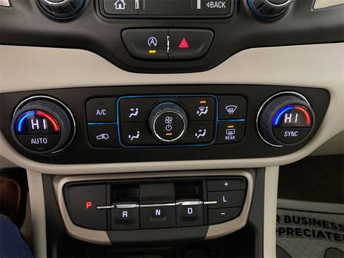 Used 2023 GMC Terrain Denali image 18