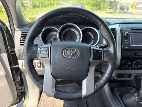 Used 2013 Toyota Tacoma 4x4 Access Cab w/ SR5 Pkg image 20