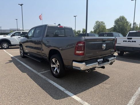 Used 2023 RAM 1500 Laramie AWD/4WD image 9