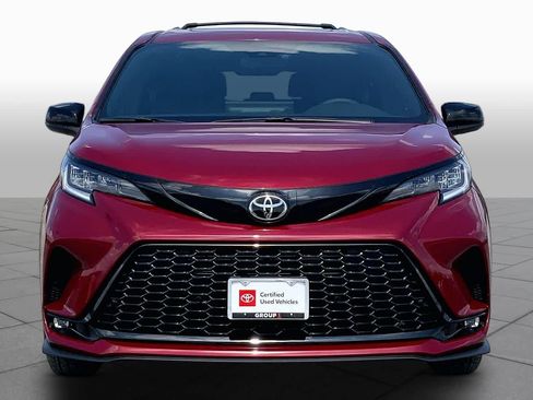 Used 2026 Toyota Sienna XSE FWD image 4