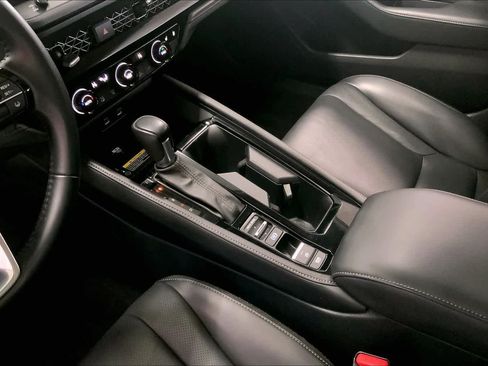 Used 2023 Honda Accord Touring image 14