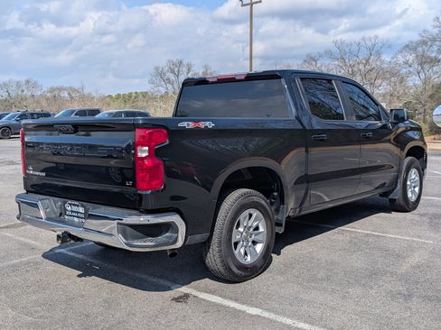 Used 2024 Chevrolet Silverado 1500 LT image 9
