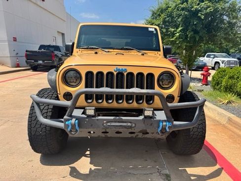 Used 2013 Jeep Wrangler Sport AWD/4WD image 9