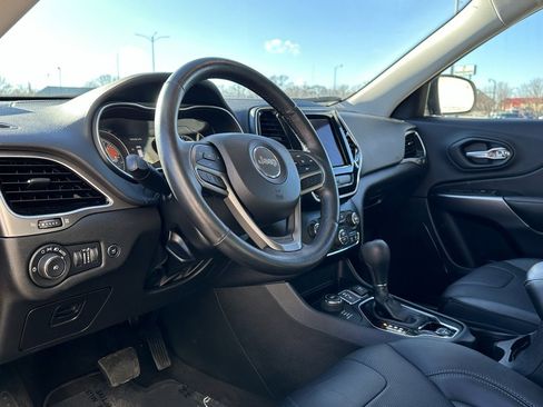 Used 2020 Jeep Cherokee Limited image 8