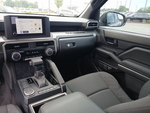 Used 2024 Toyota Tacoma SR5 RWD image 31