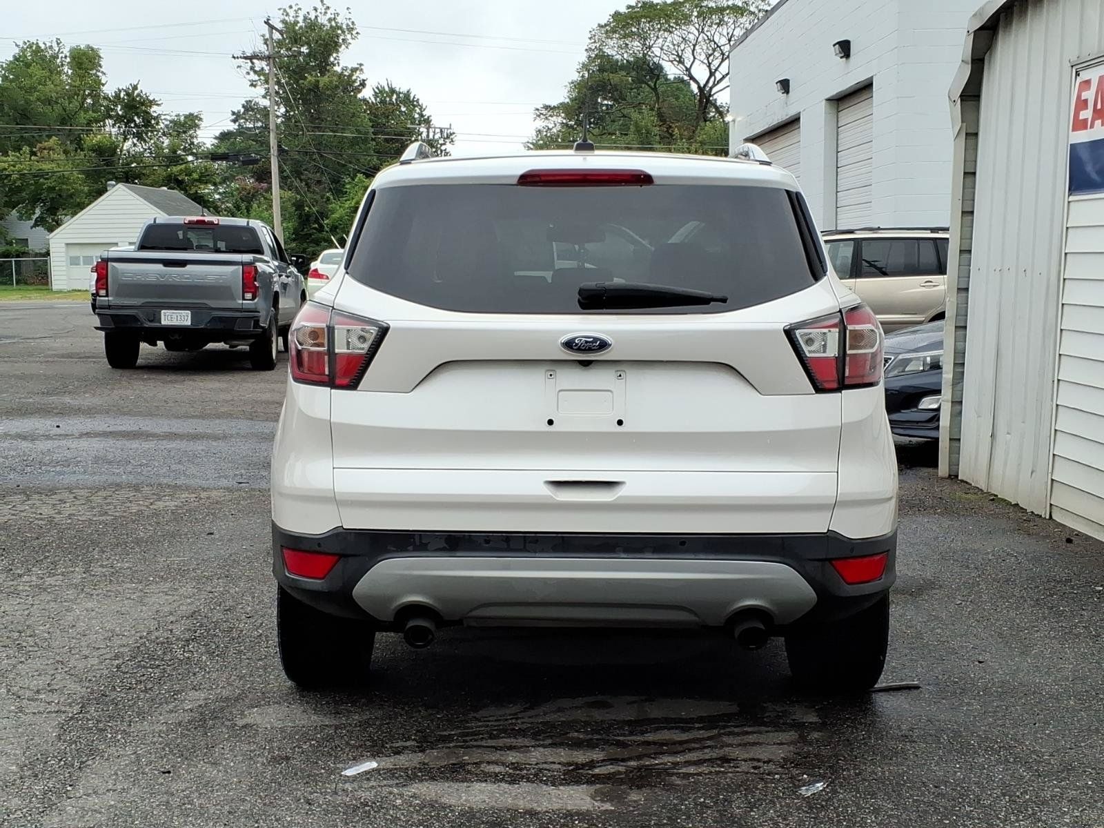 Used 2017 Ford Escape Titanium AWD/4WD image 4