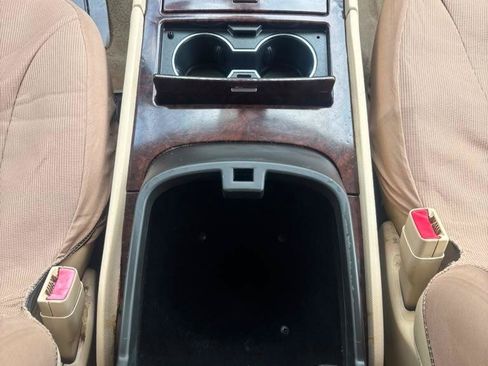 Used 2007 Cadillac Escalade AWD w/ Information Package image 21