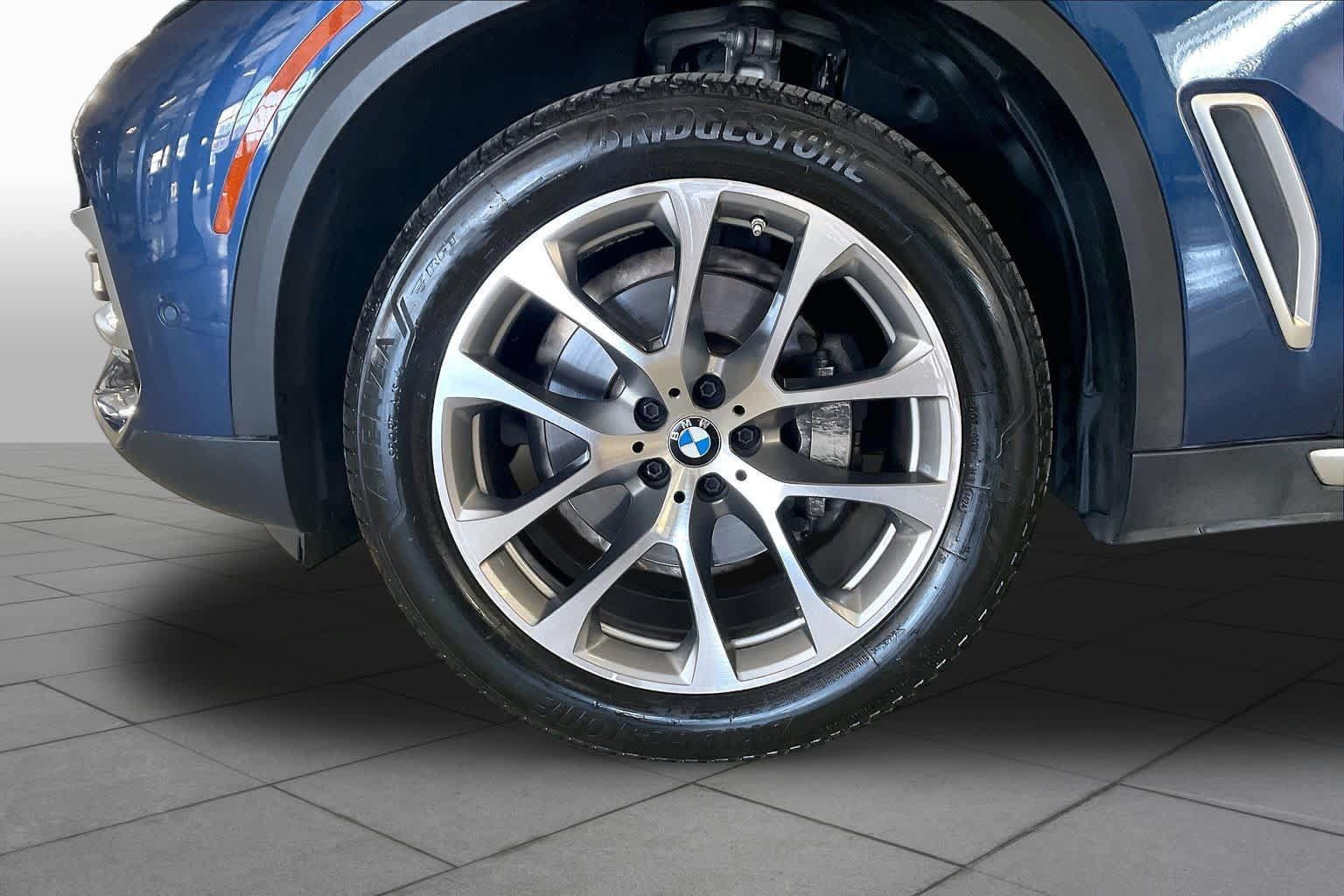 Used 2022 BMW X5 sDrive40i w/ Premium Package RWD image 10
