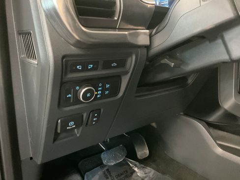 Used 2022 Ford F150 Lariat w/ Max Trailer Tow Package AWD/4WD image 12
