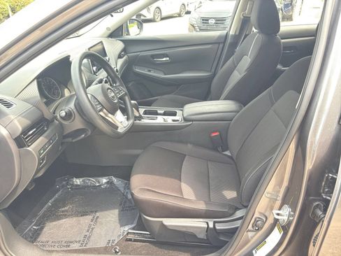 Used 2025 Nissan Sentra SV FWD image 24