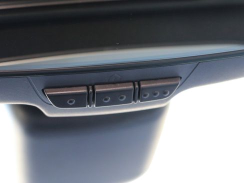 Used 2022 Land Rover Range Rover Velar R-Dynamic S AWD/4WD image 27