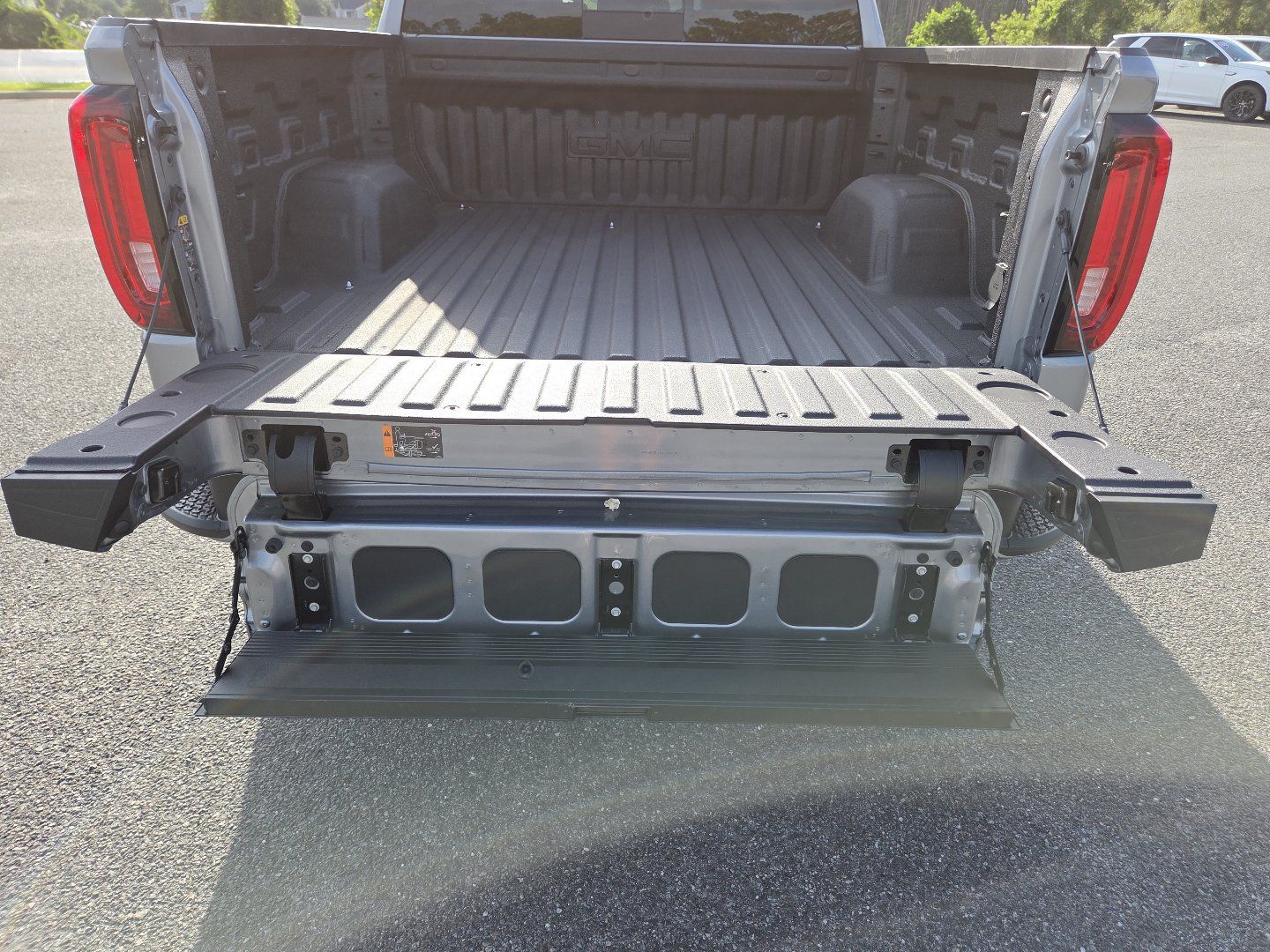 New 2026 GMC Sierra 1500 AT4 w/ AT4 Premium Package AWD/4WD image 20