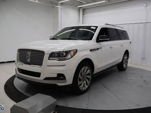 Used 2024 Lincoln Navigator L Reserve image 8