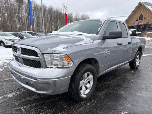 Used 2024 RAM 1500 Classic SLT image 3
