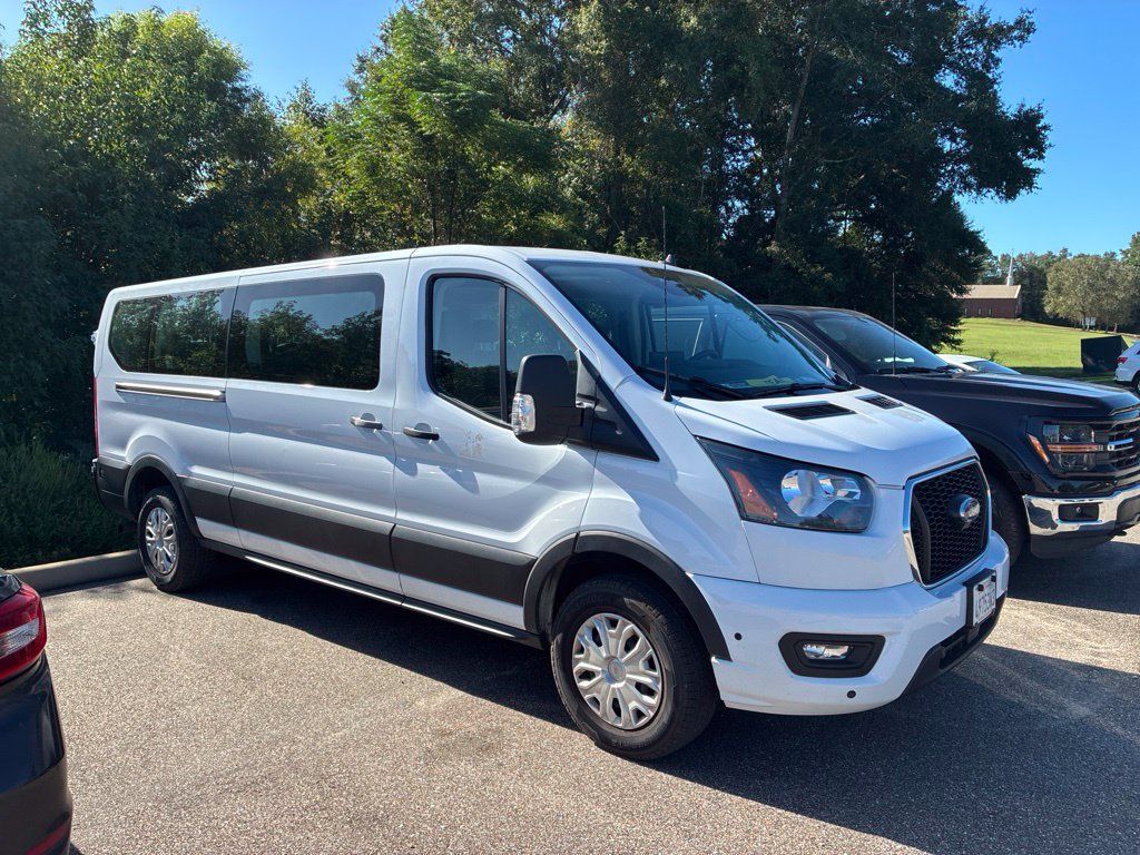 Used 2024 Ford Transit 350 XLT RWD image 2