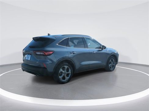 Used 2025 Ford Escape ST-Line w/ Equipment Group 301A image 8