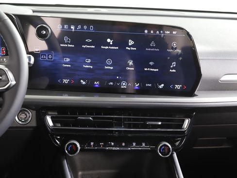 New 2026 Chevrolet Traverse LT w/ Midnight/Sport Edition FWD image 16