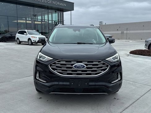 Used 2020 Ford Edge Titanium image 11