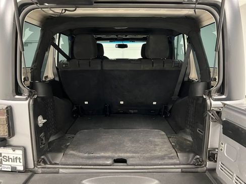 Used 2015 Jeep Wrangler Unlimited Sport w/ Quick Order Package 24S AWD/4WD image 41