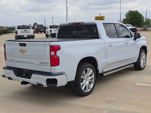 Used 2026 Chevrolet Silverado 1500 High Country image 3