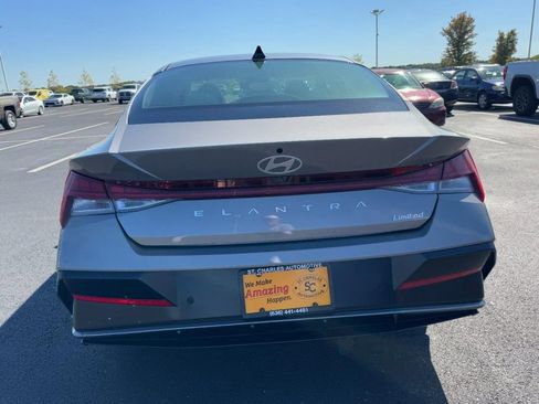 Certified 2024 Hyundai Elantra Limited image 4