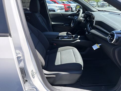 New 2026 Chevrolet Equinox LT w/ Safety and Technology Package FWD image 13