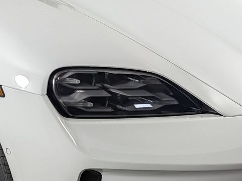 New 2026 Porsche Taycan AWD/4WD image 14