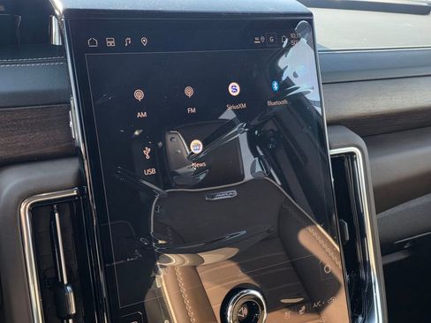 New 2026 GMC Yukon XL Denali Ultimate AWD/4WD image 16