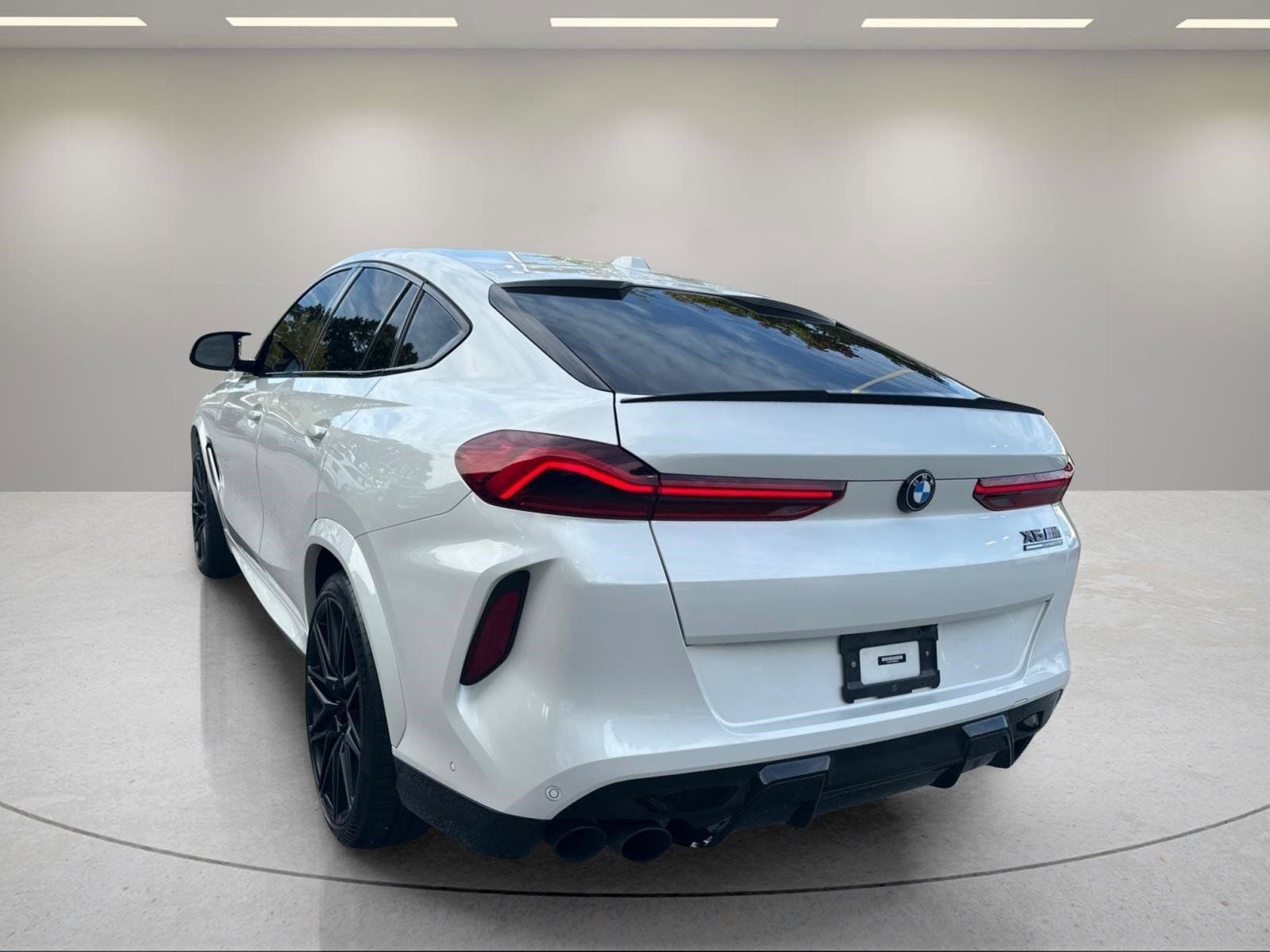 Used 2024 BMW X6 M Competition w/ Executive Package AWD/4WD image 3