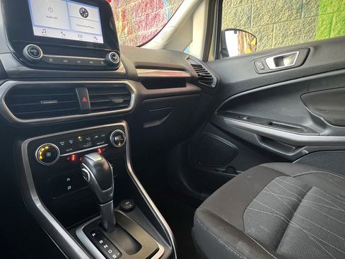 Used 2019 Ford EcoSport SE image 42