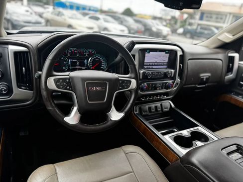 Used 2018 GMC Sierra 1500 SLT AWD/4WD image 14